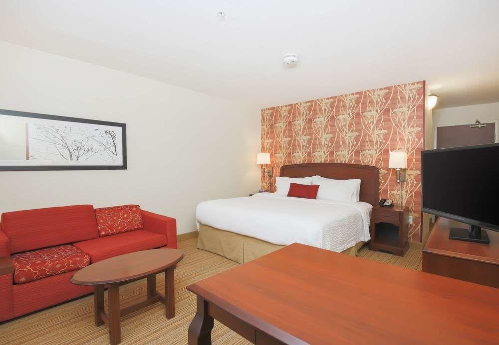Courtyard By Marriott Salinas Monterey Hotel Exterior foto