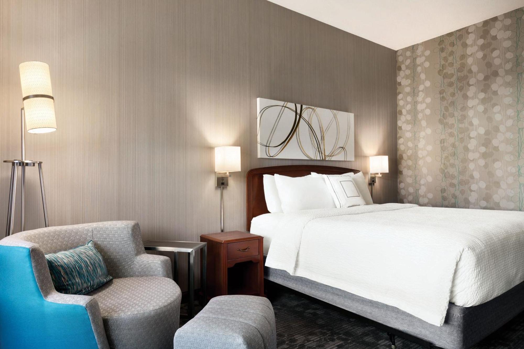 Courtyard By Marriott Salinas Monterey Hotel Exterior foto