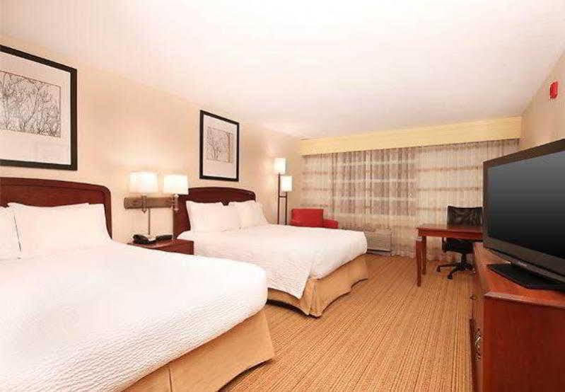 Courtyard By Marriott Salinas Monterey Hotel Exterior foto